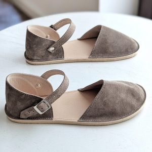 model z paskiem – 39 – taupe