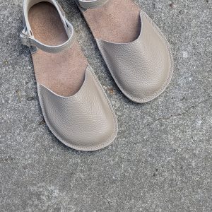 Model z paskiem- Cappuccino – 41